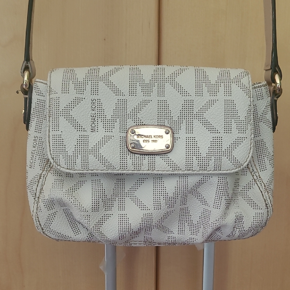 Michael Kors Cream Crossbody Bag